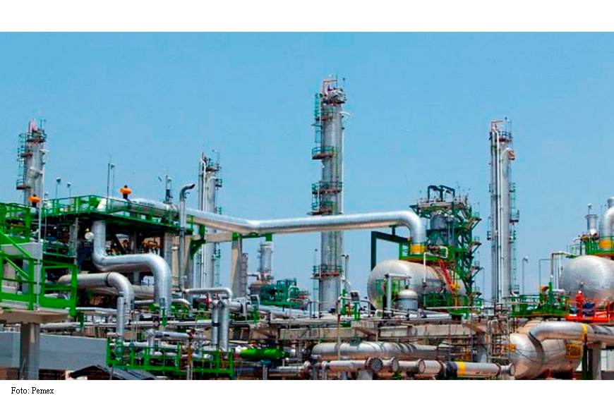 Pemex asegura que sus refinerías tienen mayor capacidad y eficiencia